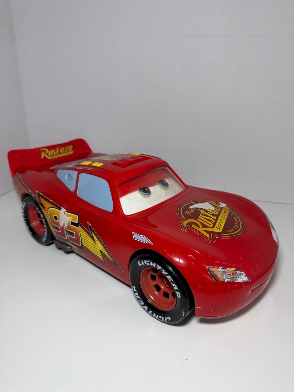 Disney Pixar Cars Lightning McQueen  Moving Eyes WORKS